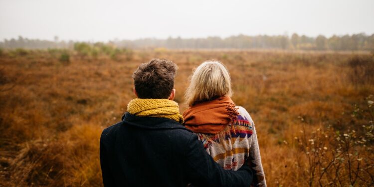 Strengthening Bonds: Expert Strategies for Enhancing Emotional Connections