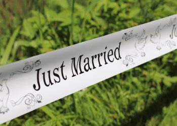 Building Bonds That Last: Secrets to a Strong Marriage