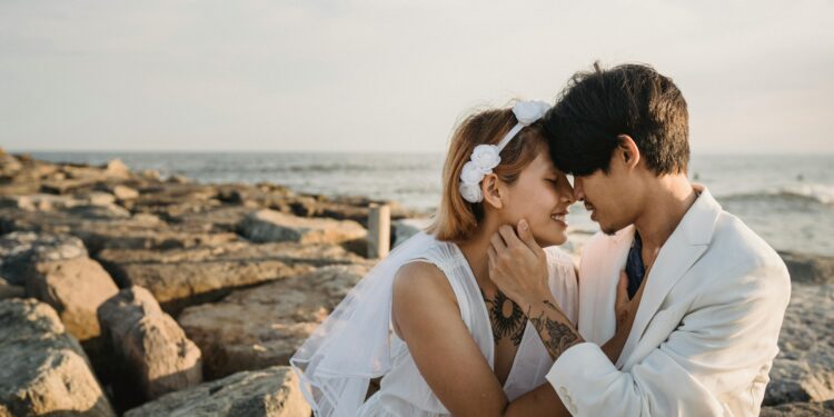 Empowering Love: Essential Dating Tips for Women