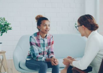 Breakup Coaching vs. Therapy: When a Course Is Not Enough