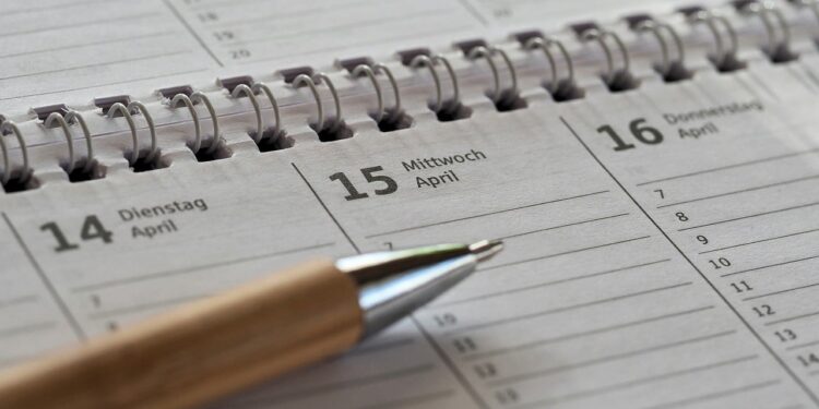 Shared Calendars for ADHD Couples: Flexibility vs. Structure